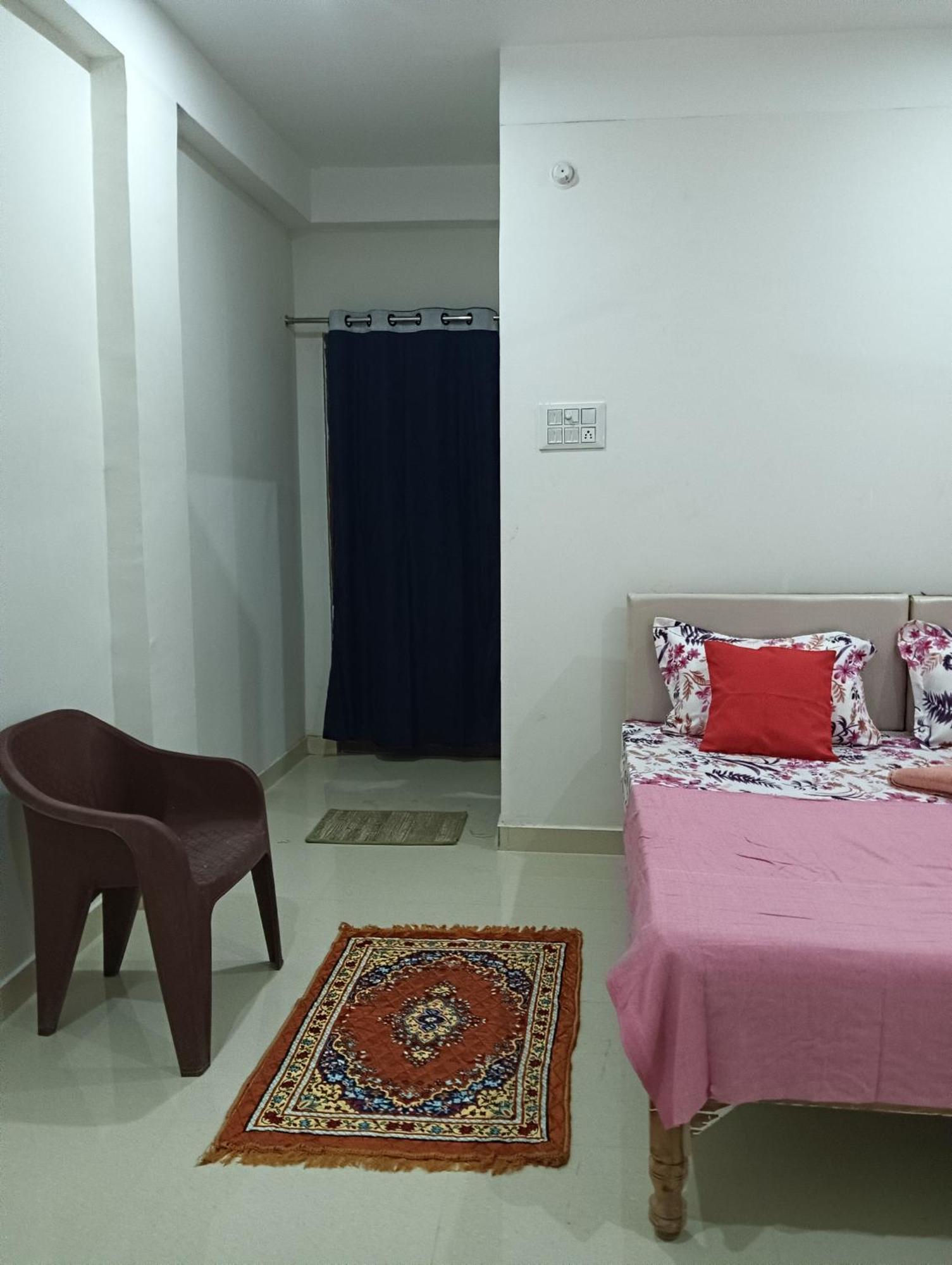 Kedar Guest House Ayodhya Ngoại thất bức ảnh