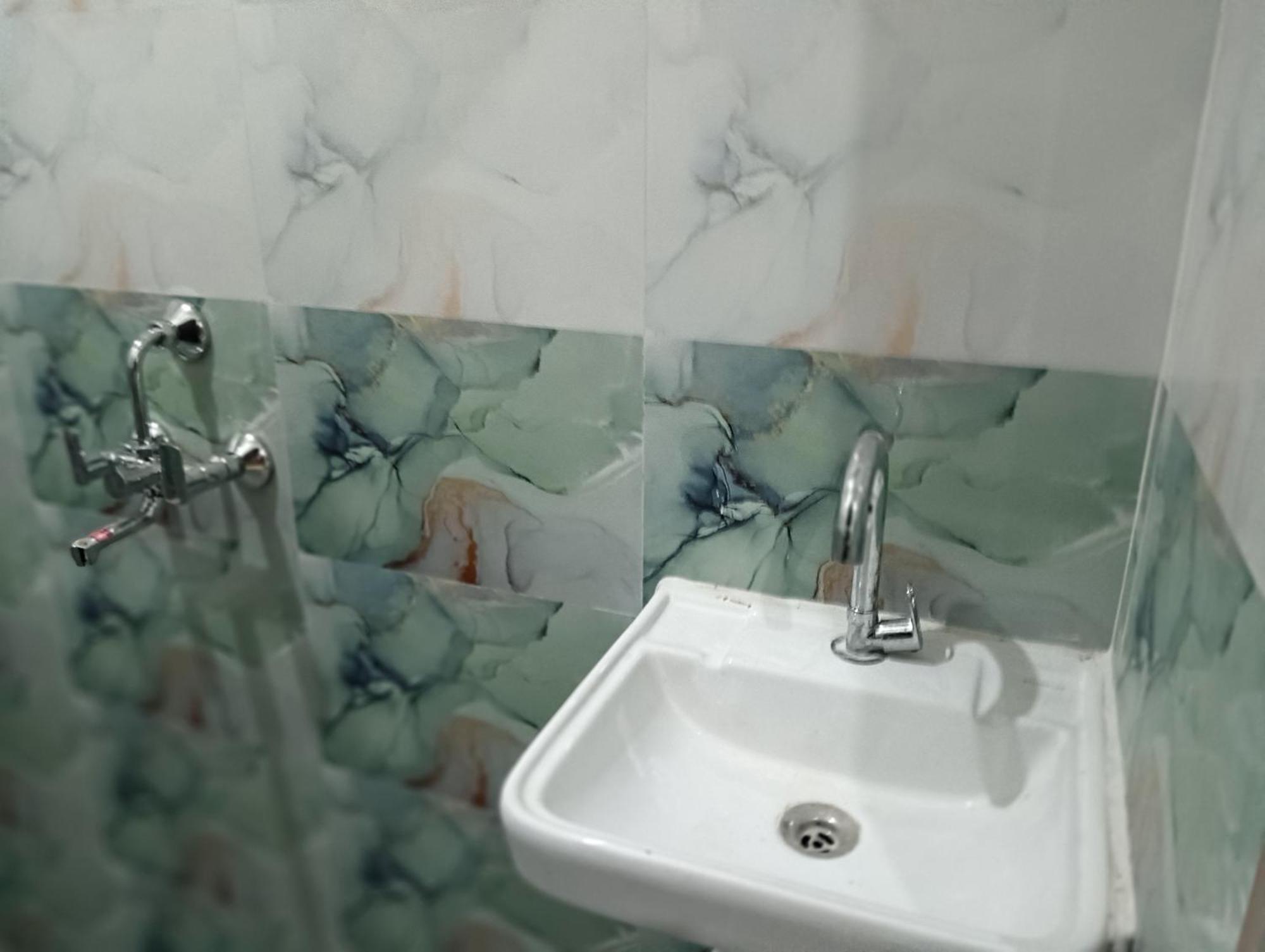 Kedar Guest House Ayodhya Ngoại thất bức ảnh